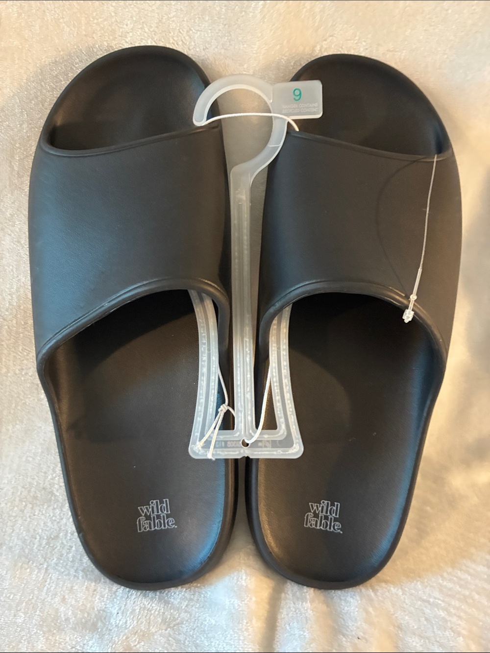 wild fable Black Slide Sandals with Wide Strap. Men’s 9. NWT